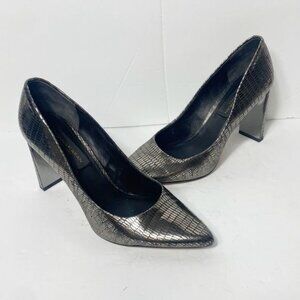 Donna Karan Silver Alligator Pattern Pointed Toe Heels Size 8
